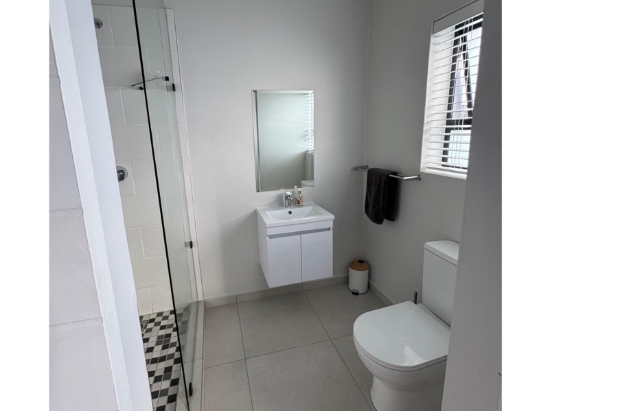 To Let 2 Bedroom Property for Rent in Groenvlei Western Cape